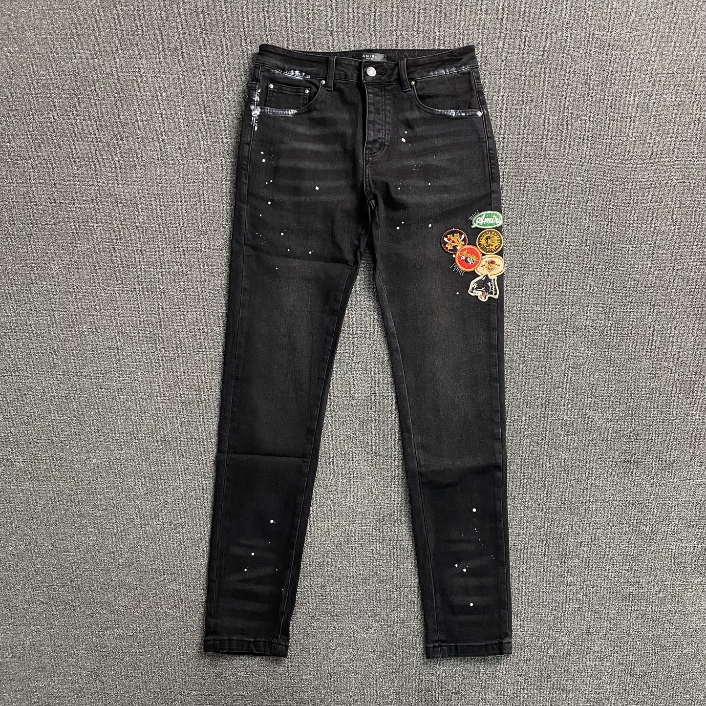 DISTRESSED DENIM “Patches”