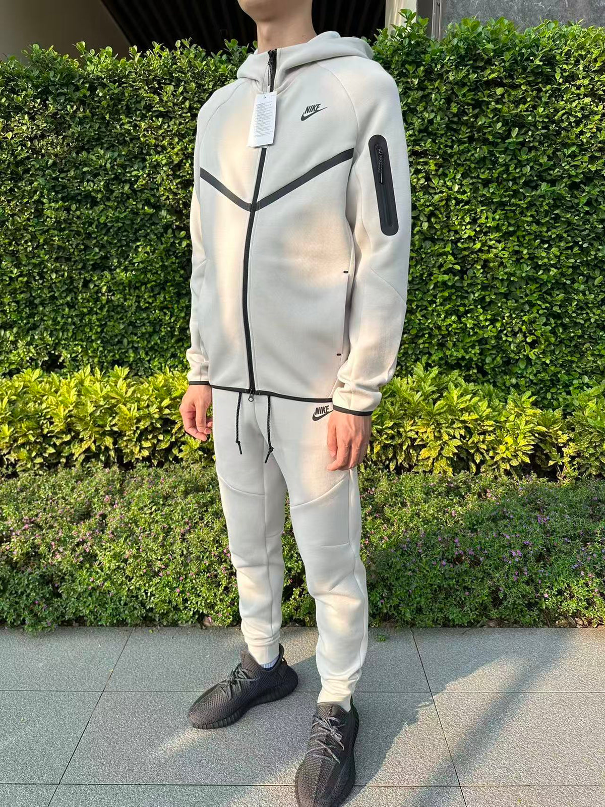 TECHNICAL JOGGER SET “White”