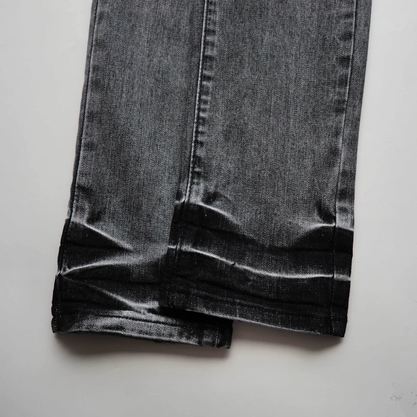 TEXTURED ARCH DENIM “Oil Spill Hem”