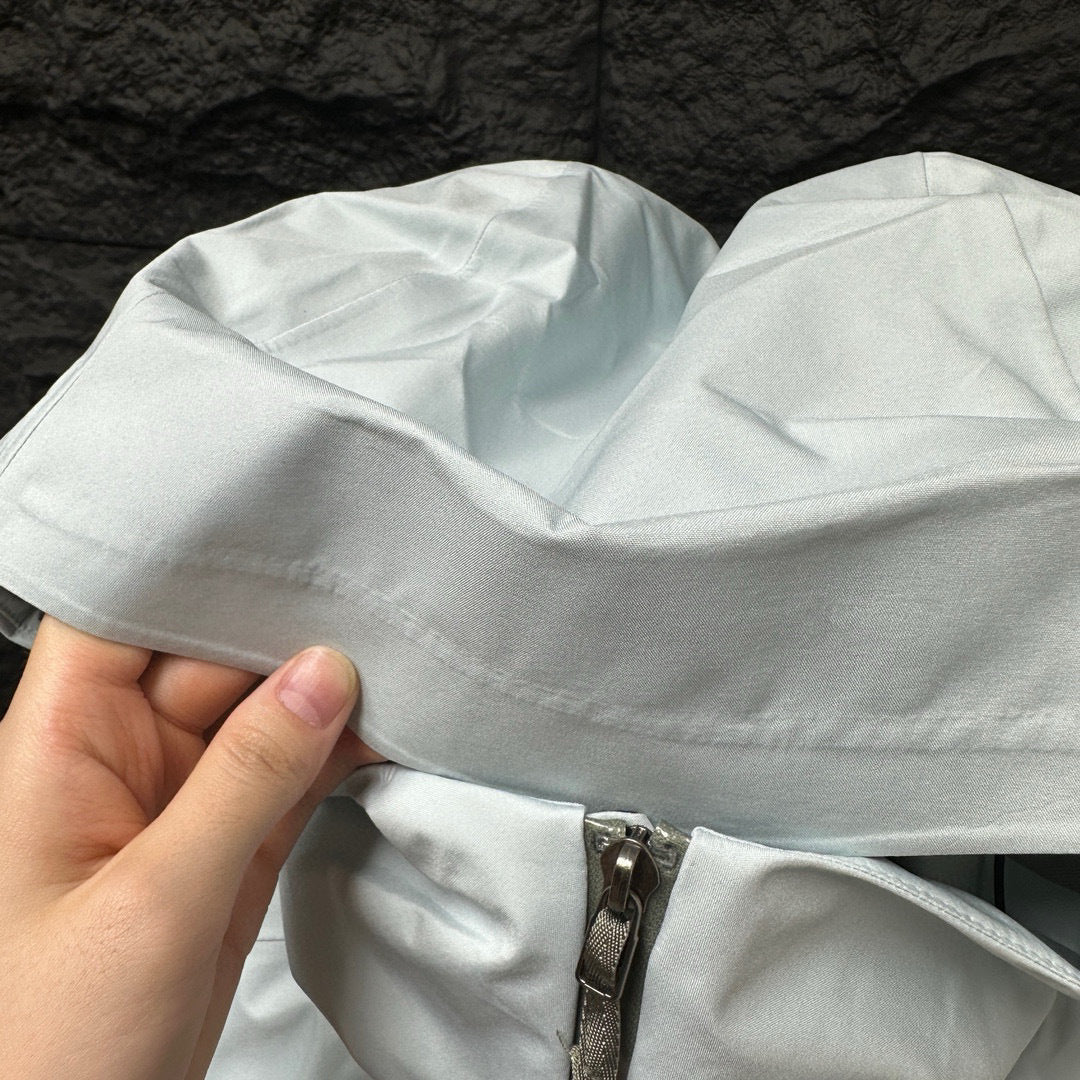 CLIMBERS WINDSHELL “Ether Blue”