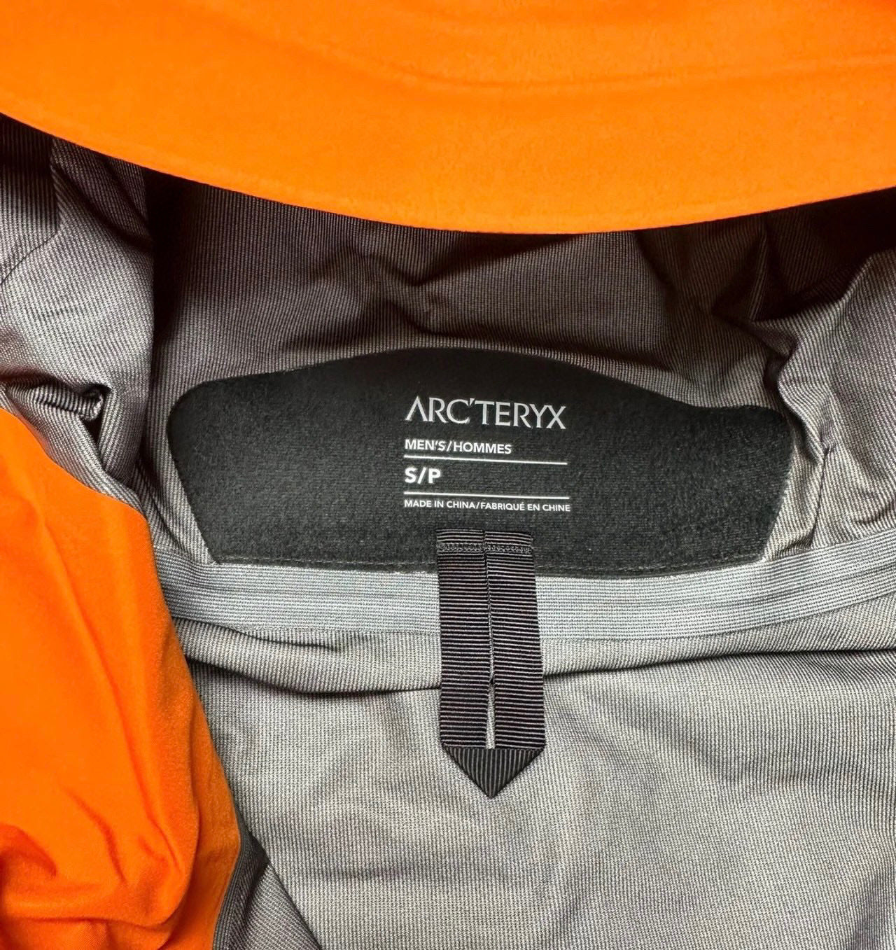 CLIMBERS WINDSHELL “Phenom Orange”