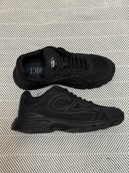 LOW RUNNER B30 “Black”
