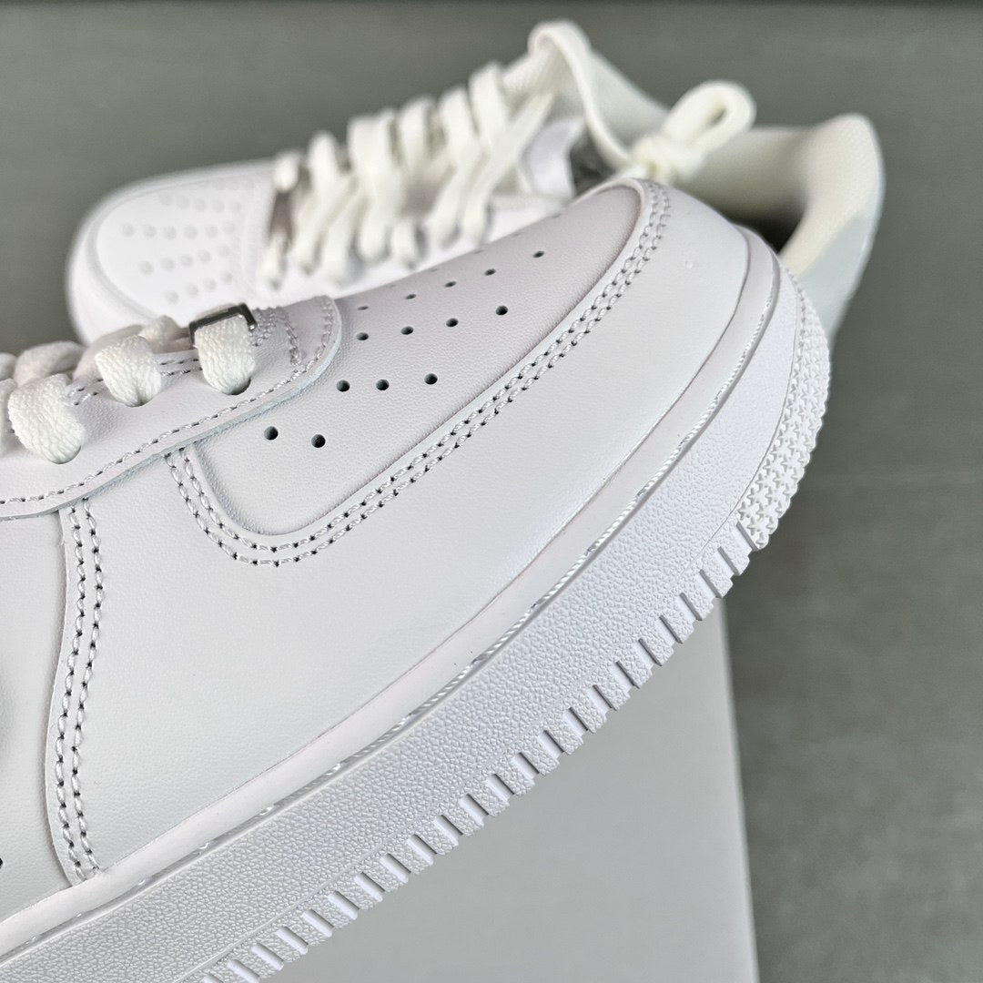 CLASSIC COURT TRAINER “White”