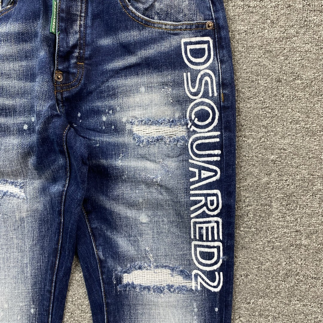 ICON WASH DENIM “Washed Typo”