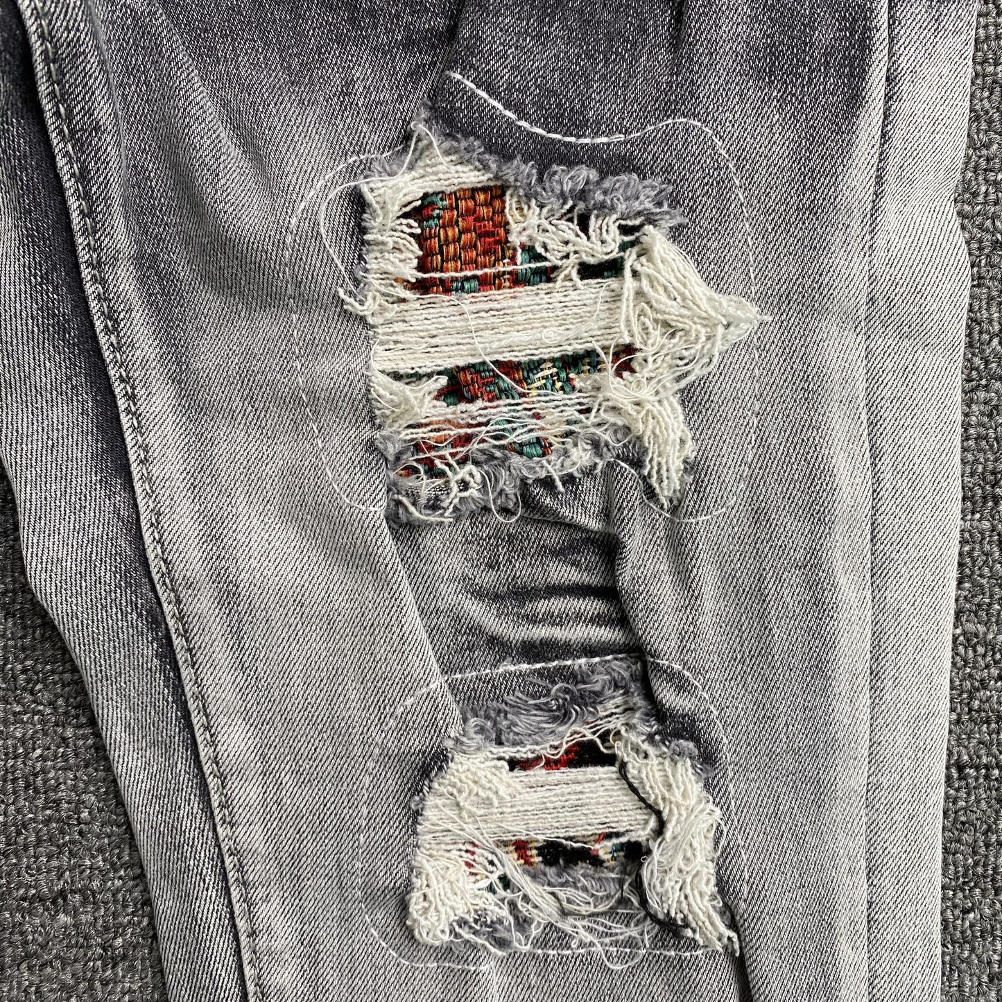 DISTRESSED DENIM “Gray Thrasher”