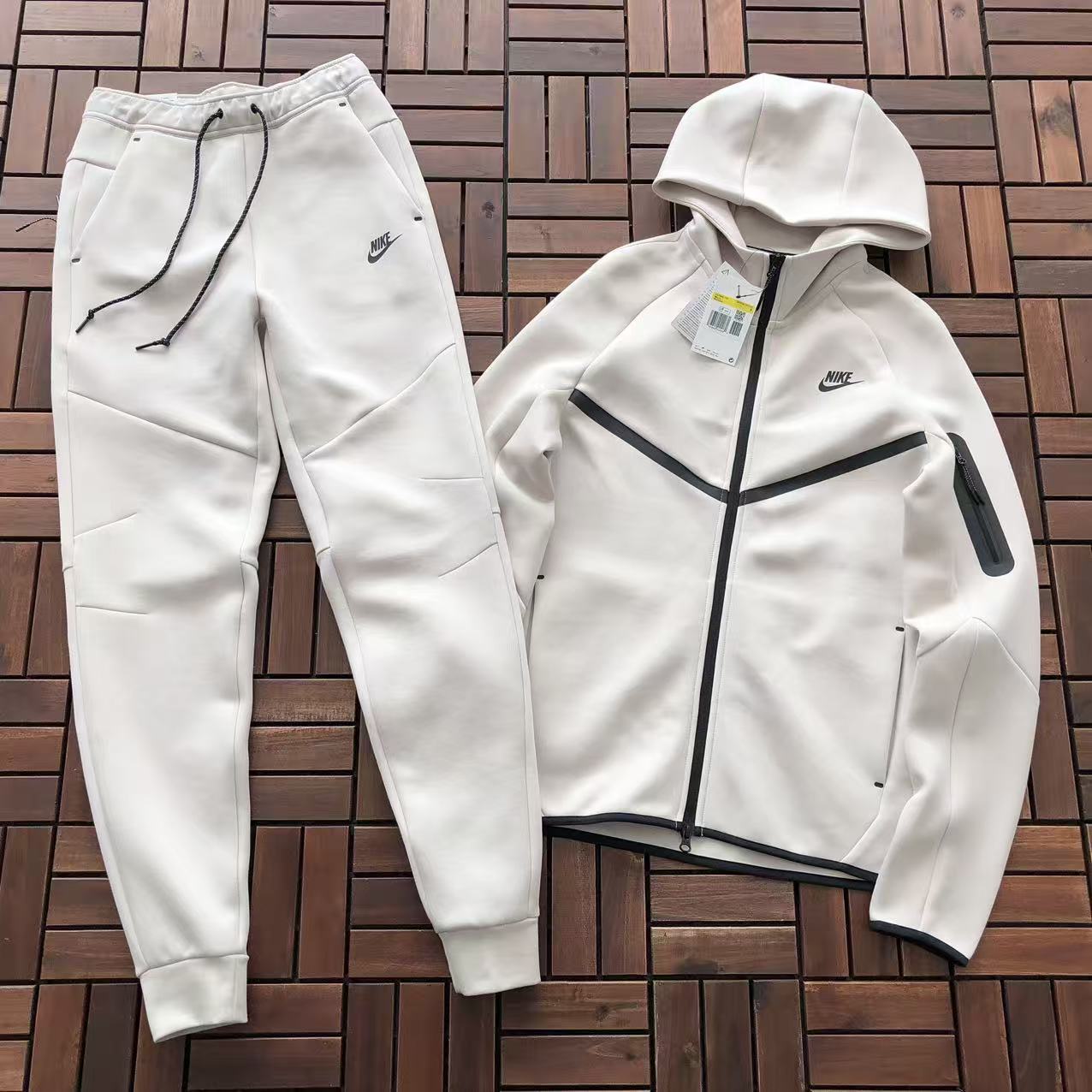 TECHNICAL JOGGER SET “White”