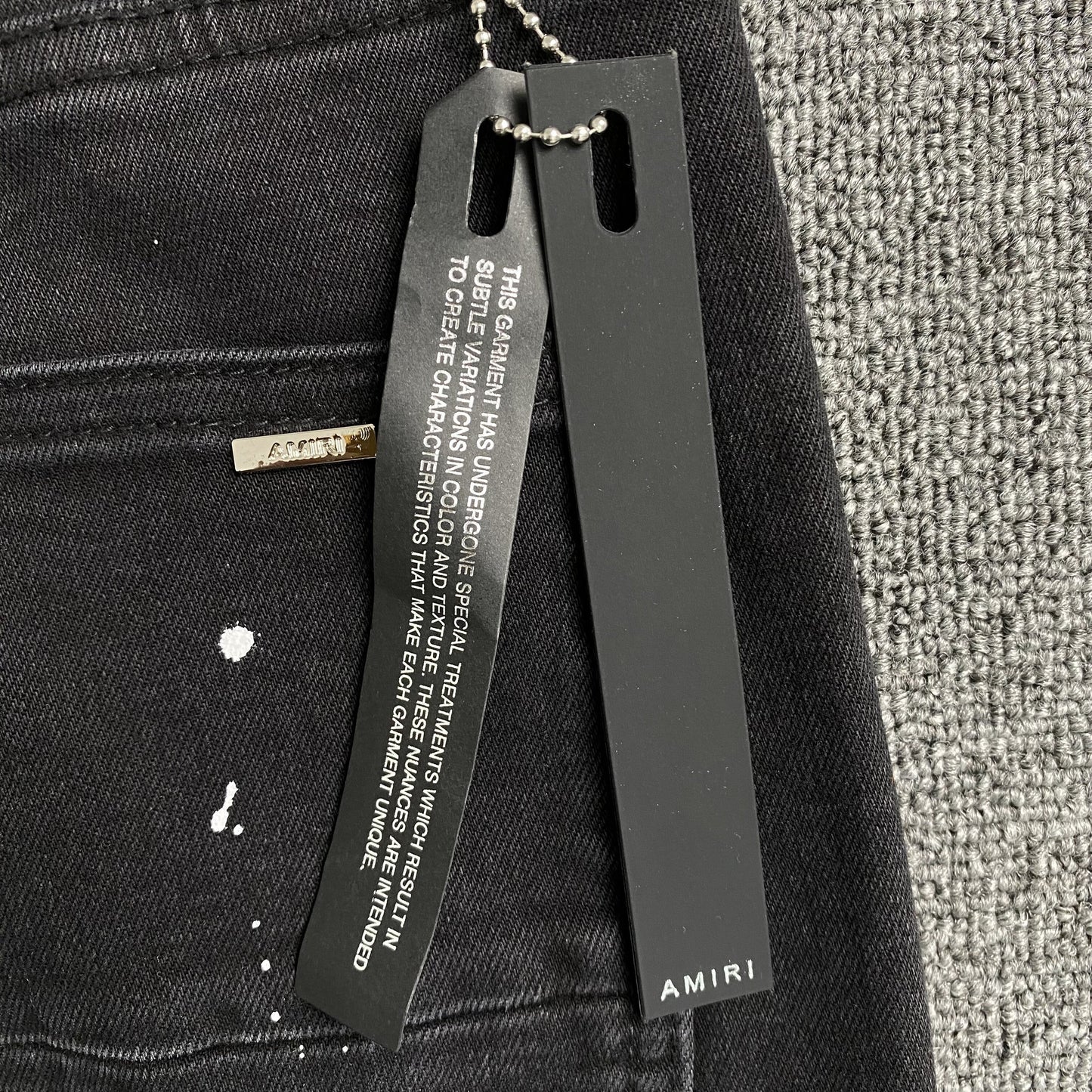 DISTRESSED DENIM “Patches”