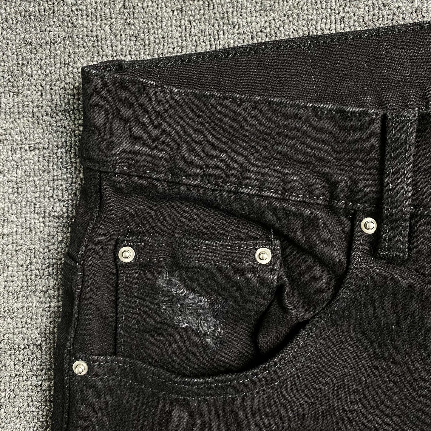 DISTRESSED DENIM “Skeletal Canvas”