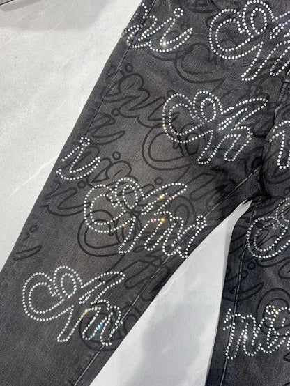 DISTRESSED DENIM “Seamless”