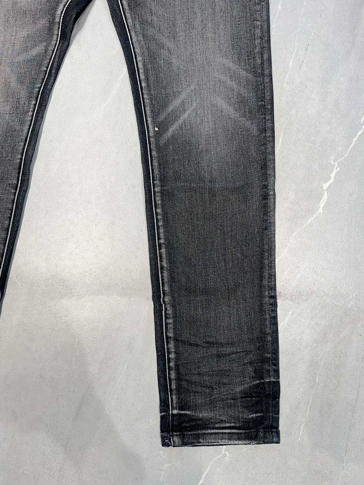 TEXTURED ARCH DENIM “Smoke Gradient”