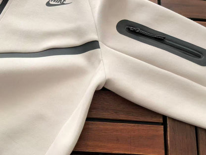 TECHNICAL JOGGER SET “White”