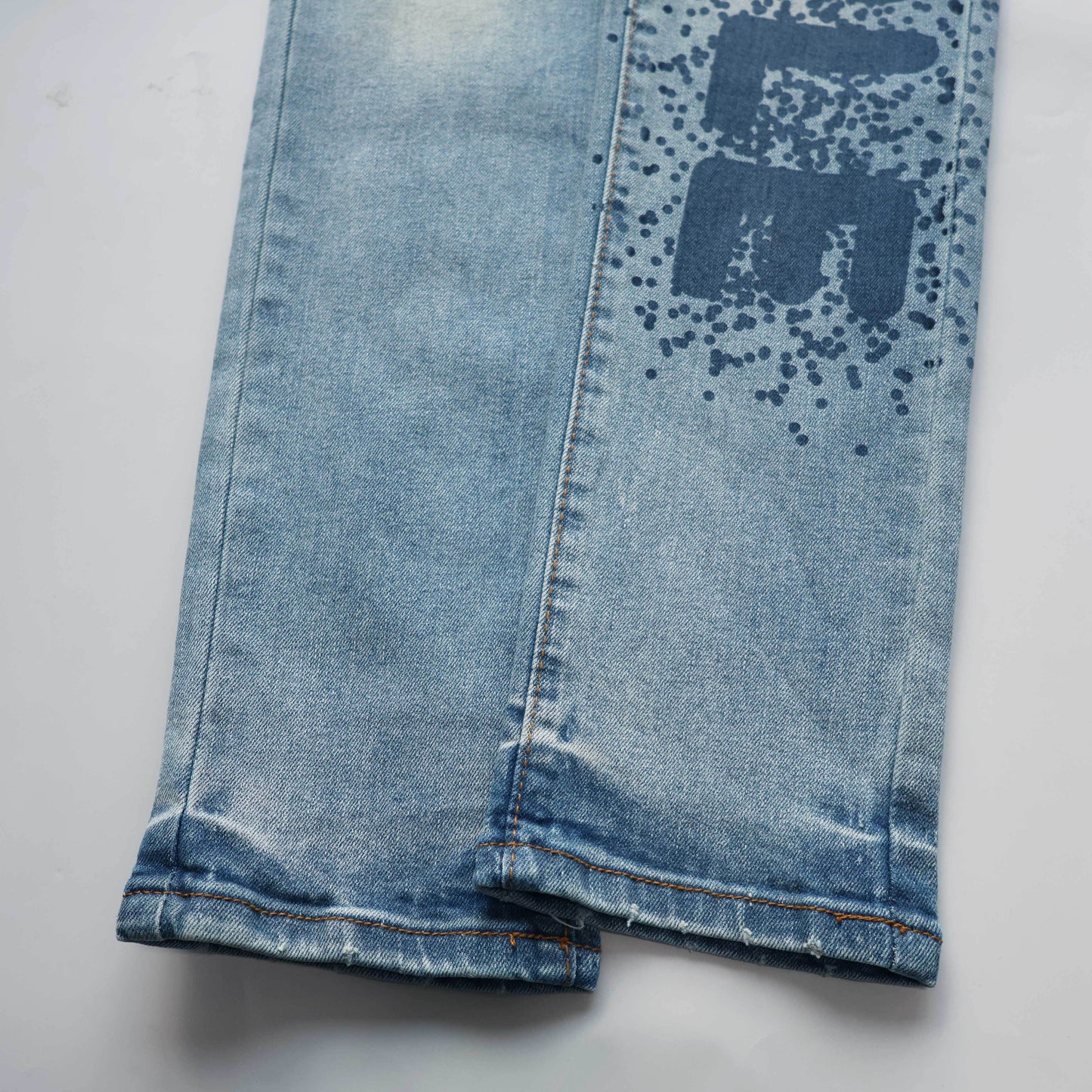 TEXTURED ARCH DENIM “Laser Blue”