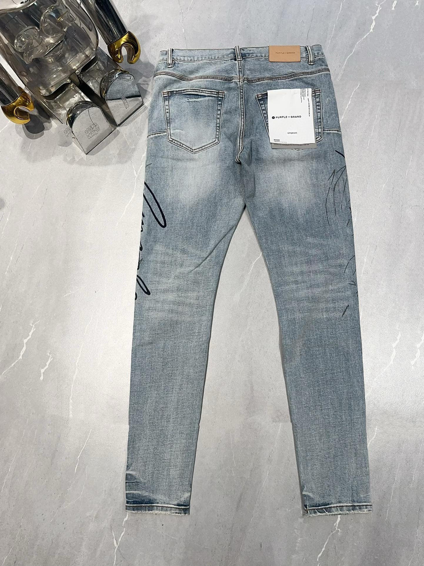 TEXTURED ARCH DENIM “Sky Script Wash”
