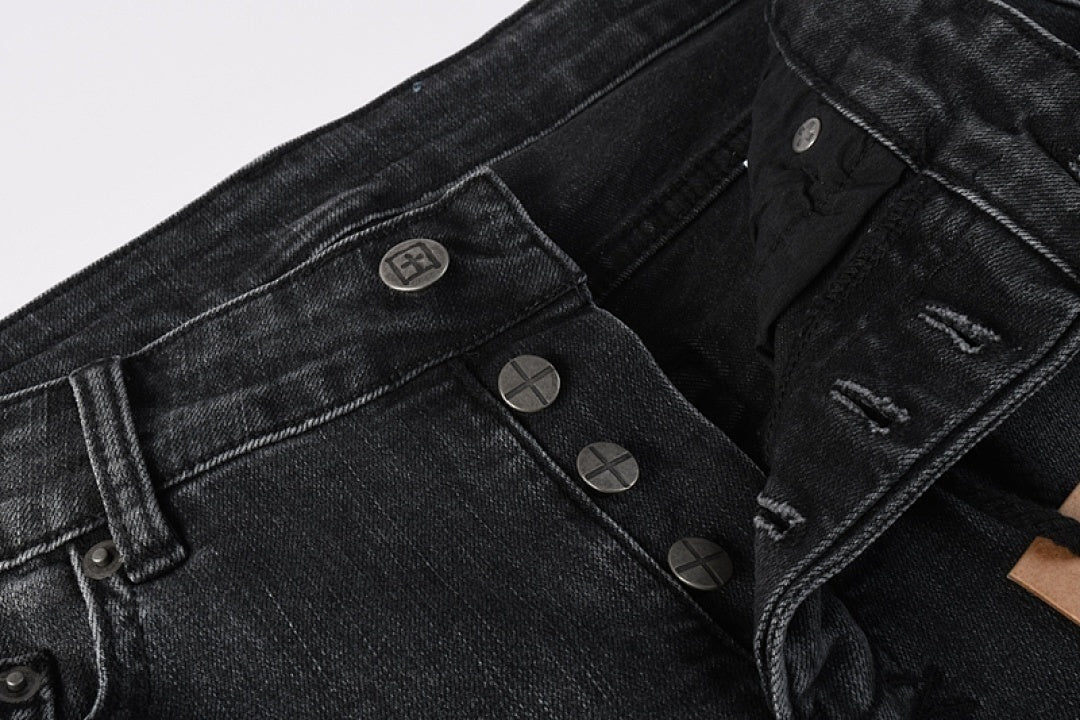 CROSS STITCH DENIM “Jet Knee”