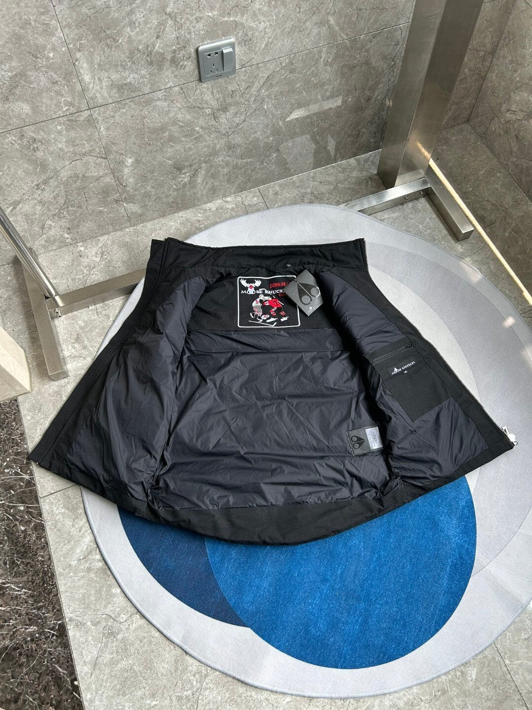 LITTLE RAPIDS VEST “Black”