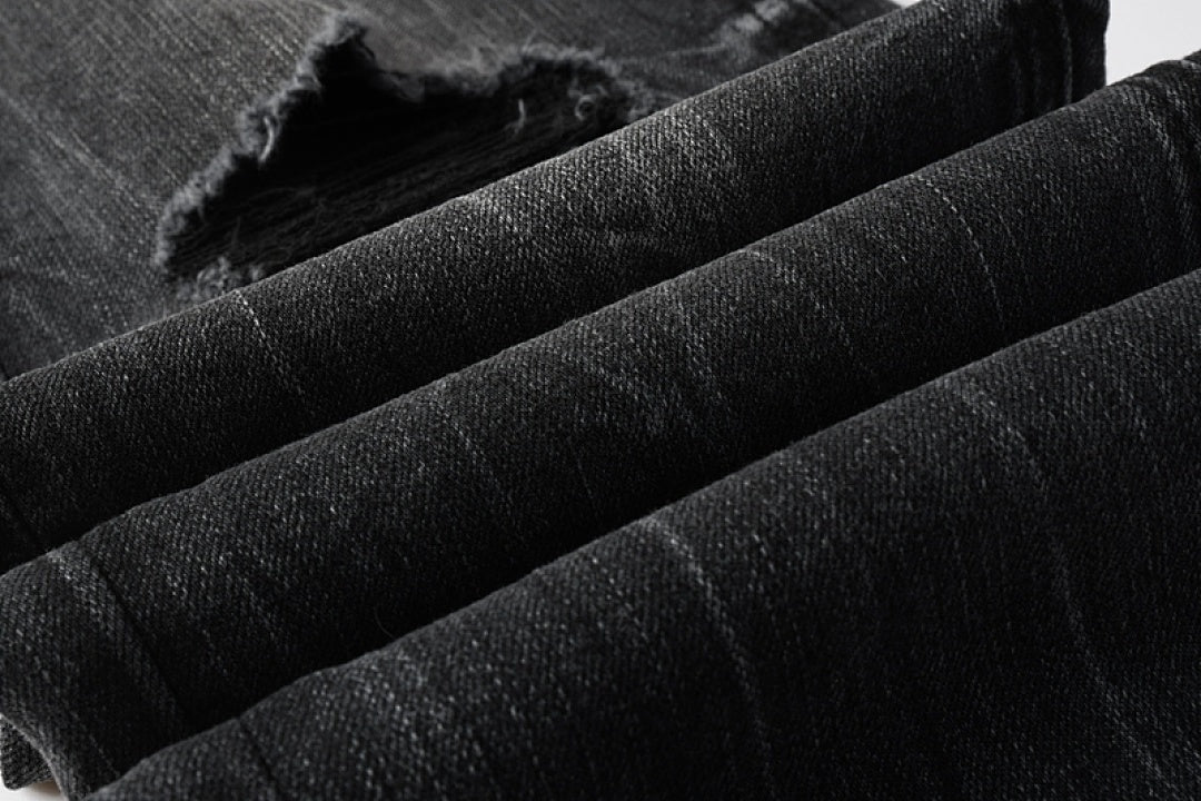 CROSS STITCH DENIM “Jet Knee”