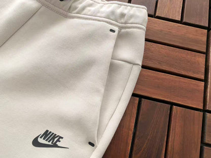 TECHNICAL JOGGER SET “White”