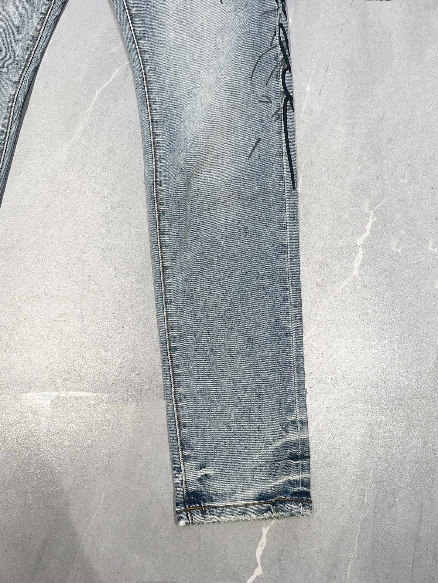 TEXTURED ARCH DENIM “Sky Script Wash”