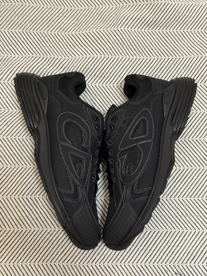 LOW RUNNER B30 “Black”