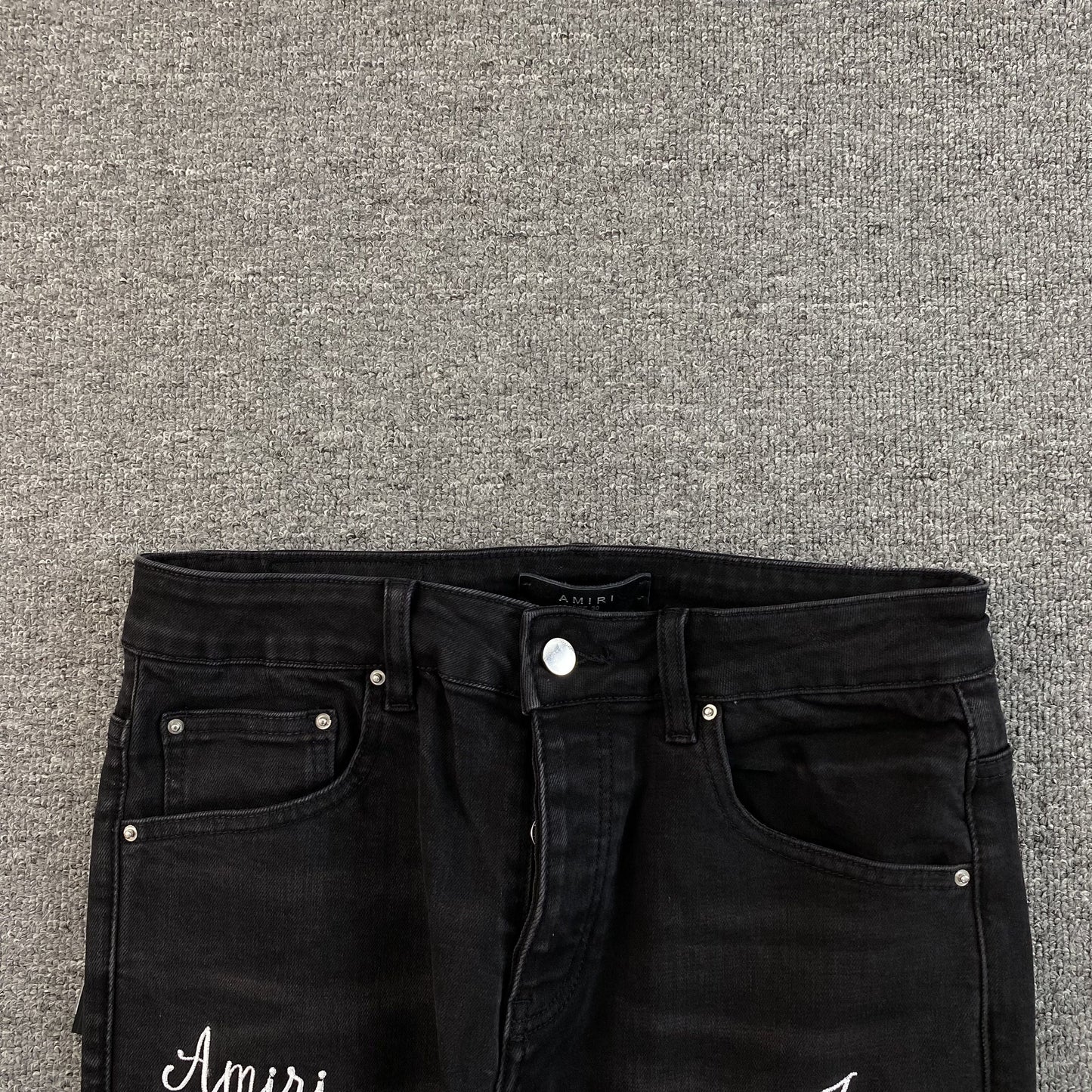 DISTRESSED DENIM “Art Patch Black”