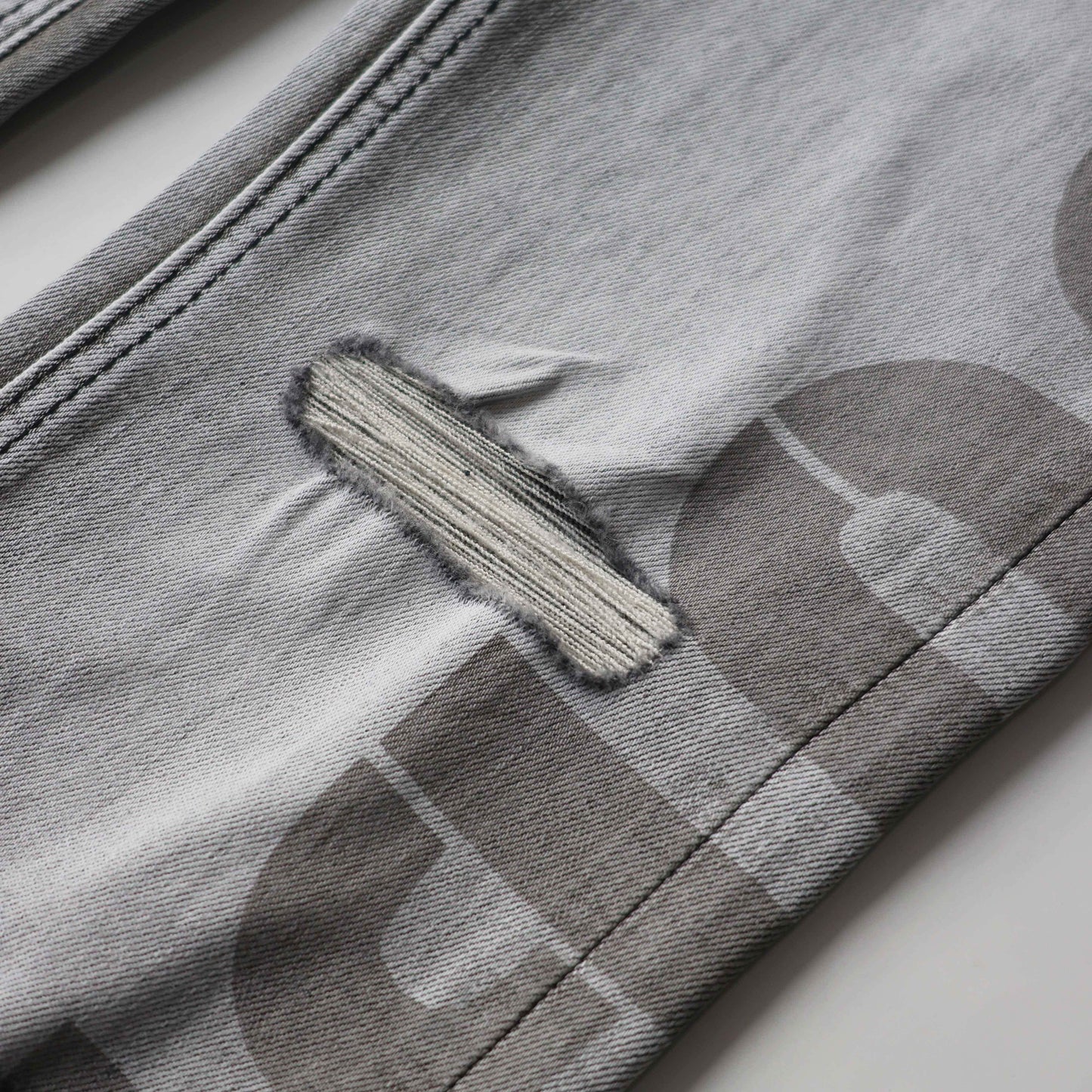 CROSS STITCH DENIM “Ash Stonewash”
