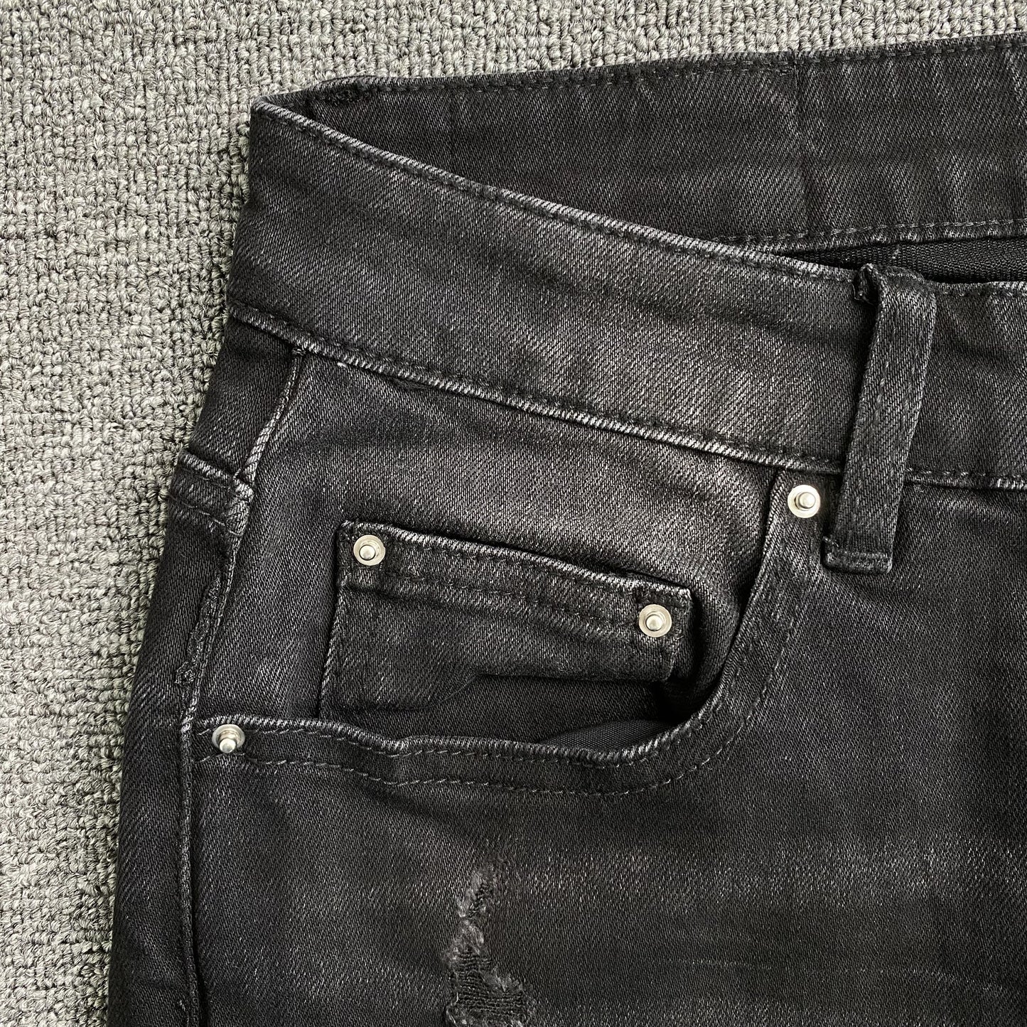 DISTRESSED DENIM “MX1 Slate”