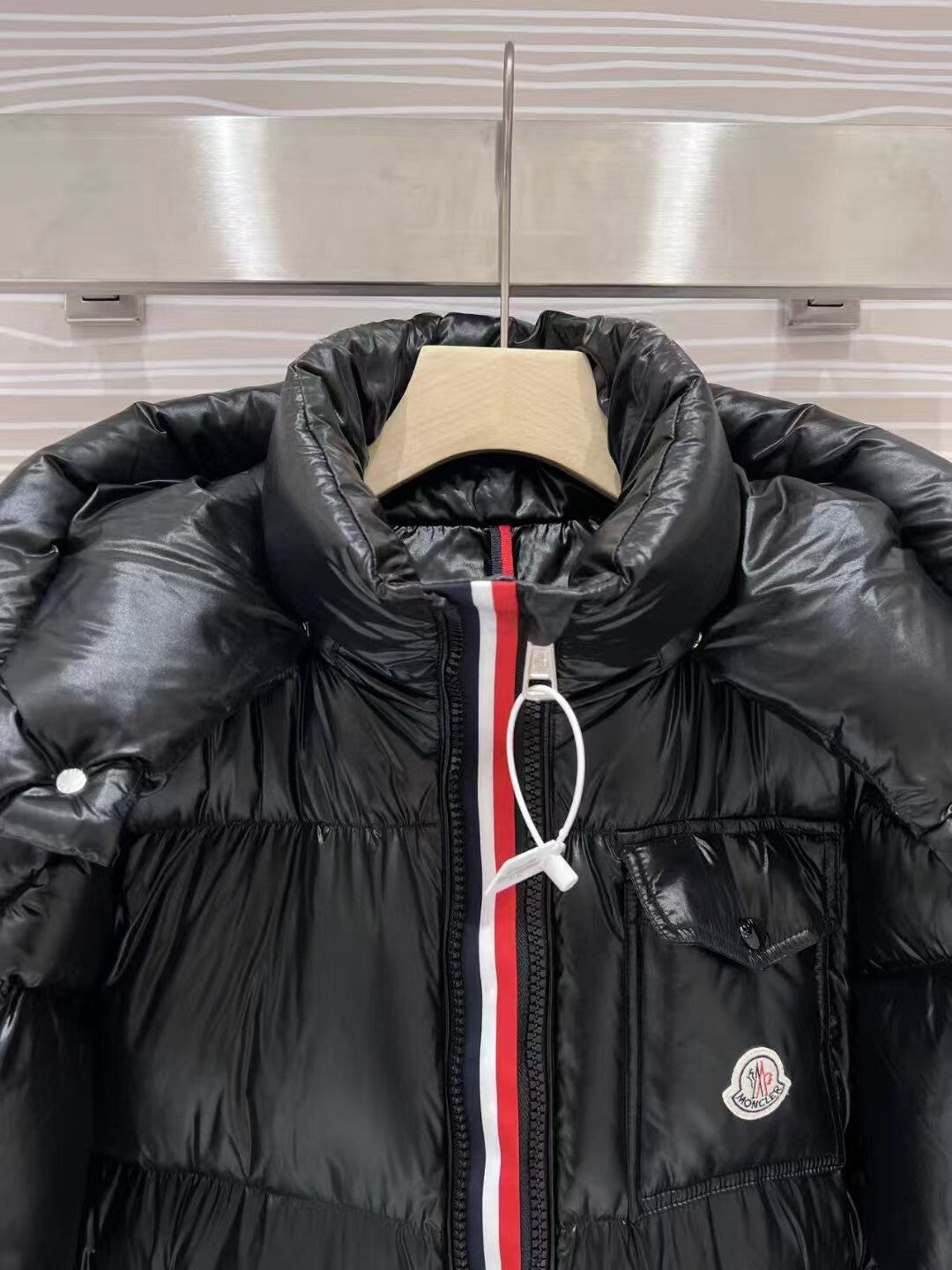 ALPINE SHELL PUFFER “Black”