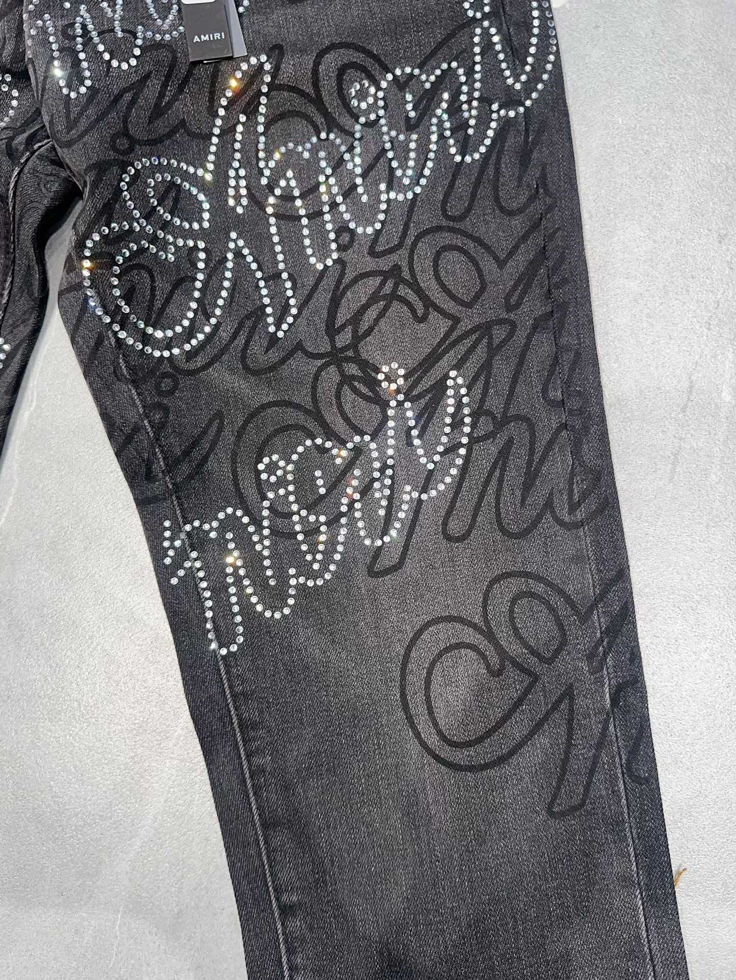 DISTRESSED DENIM “Seamless”