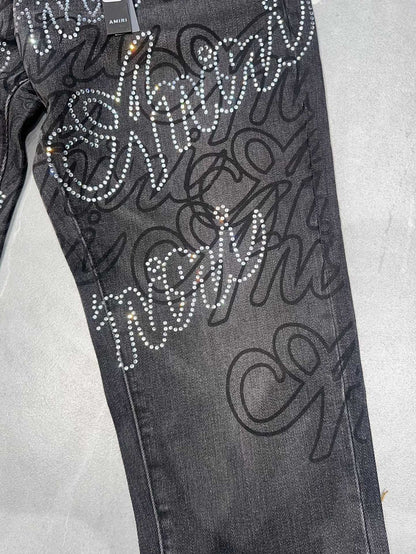 DISTRESSED DENIM “Seamless”