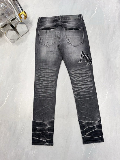 DISTRESSED DENIM “Melody Repair”