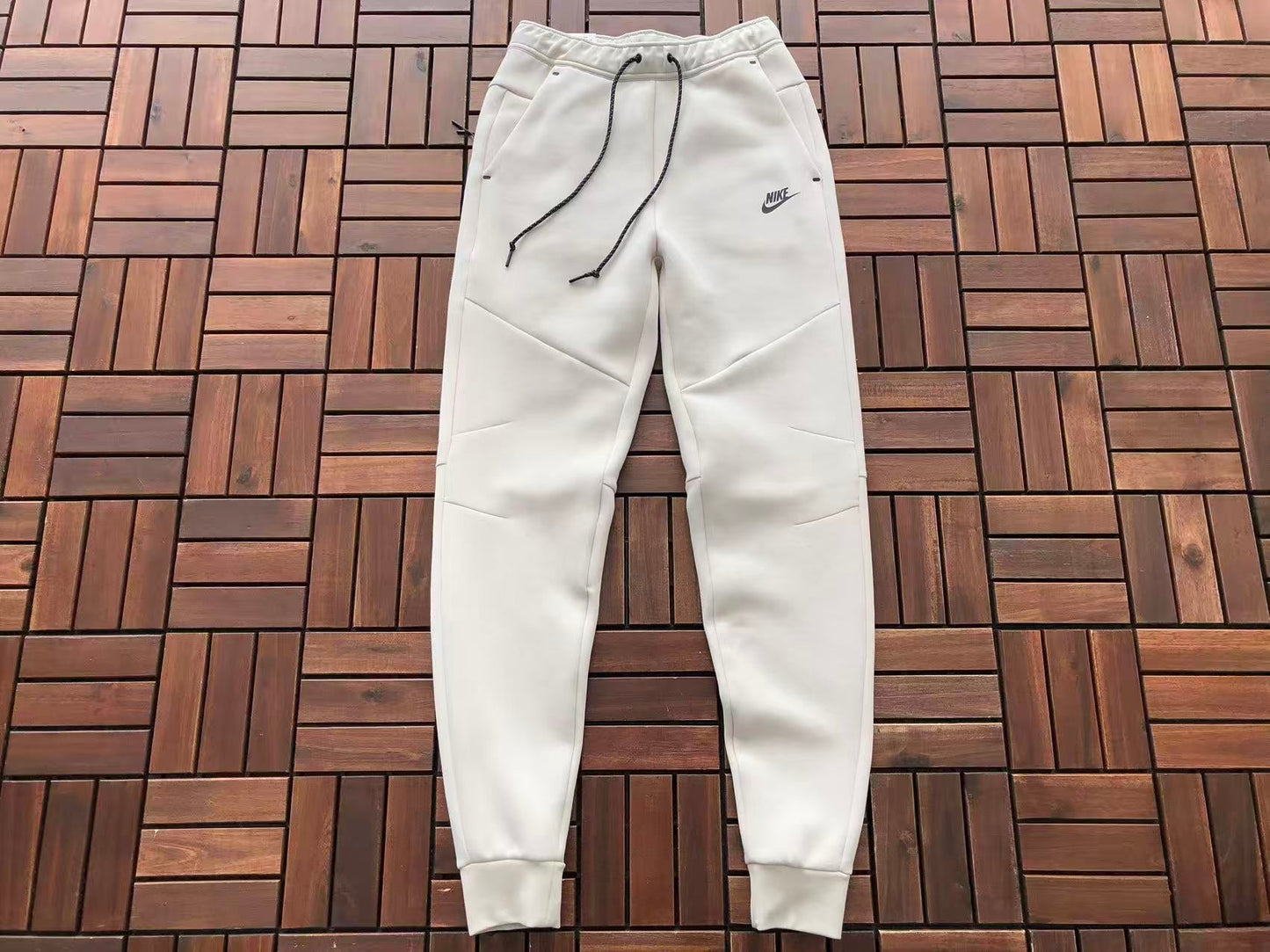 TECHNICAL JOGGER SET “White”