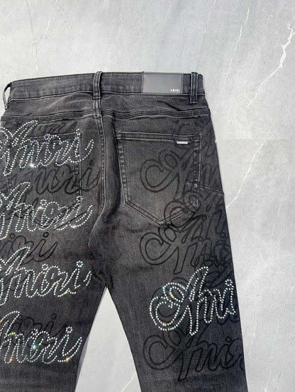 DISTRESSED DENIM “Seamless”