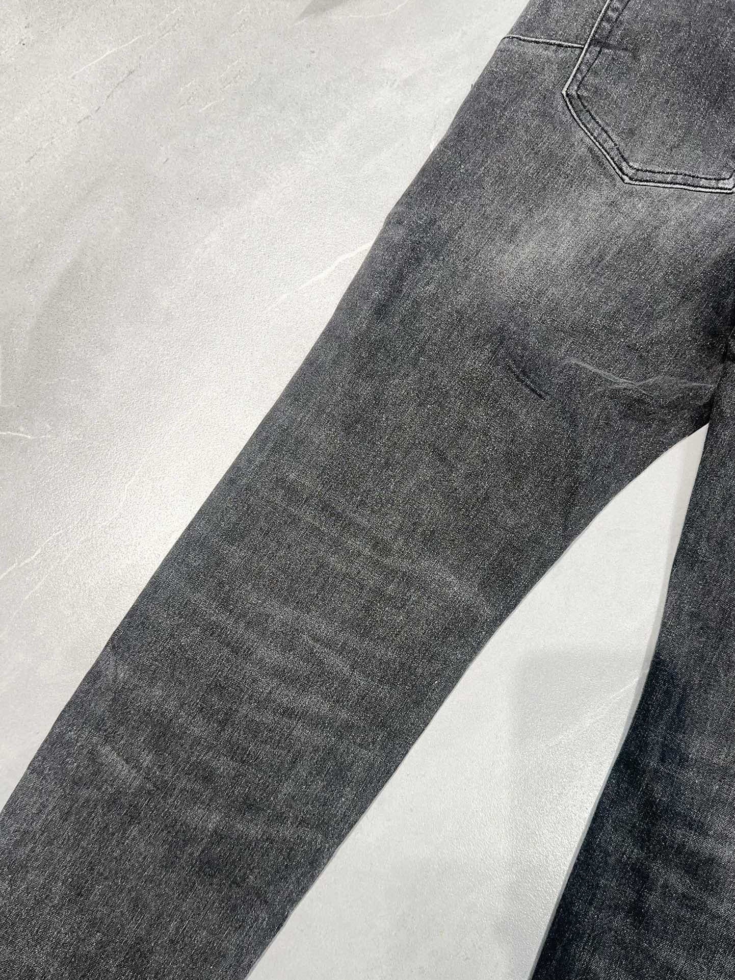 TEXTURED ARCH DENIM “Azure Stencil”