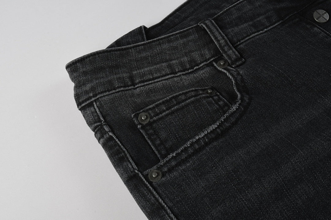CROSS STITCH DENIM “Jet Knee”