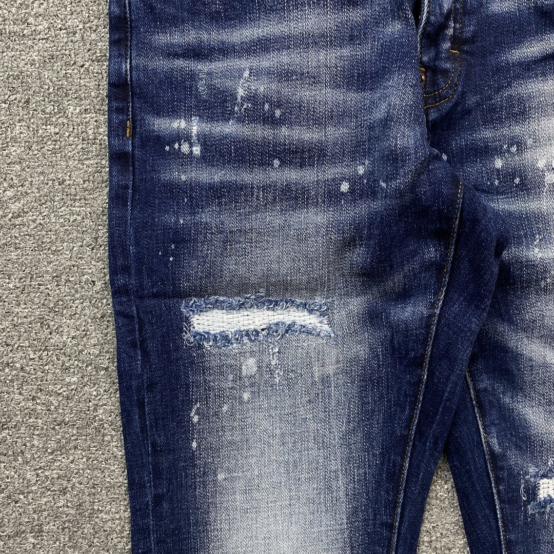 ICON WASH DENIM “Washed Typo”