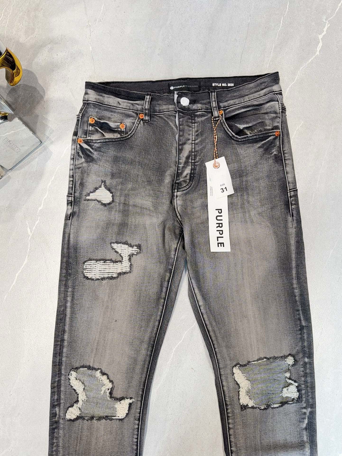 TEXTURED ARCH DENIM “Graphite Blowout”