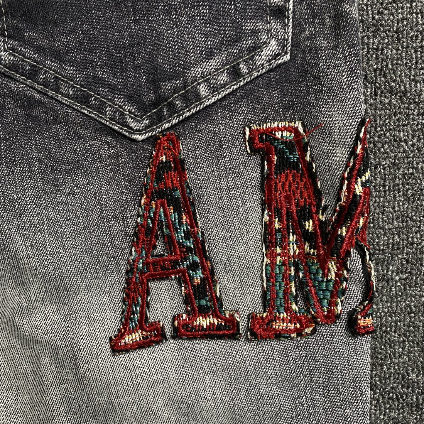DISTRESSED DENIM “Gray Thrasher”