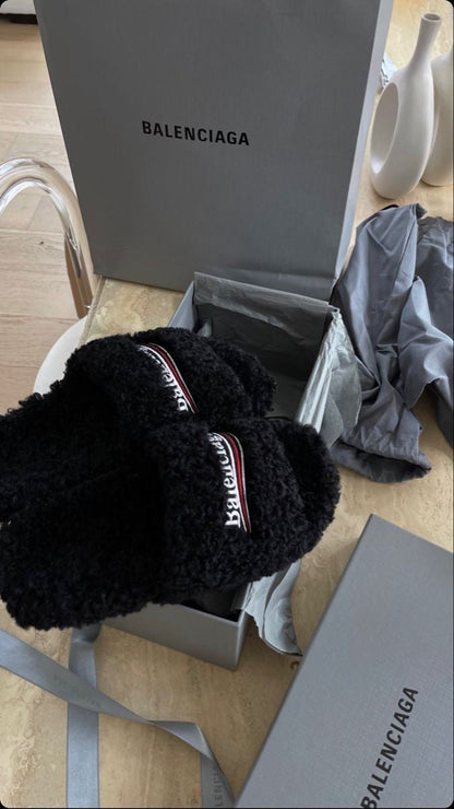 CHUNKY RESORT SLIDE “Furry”