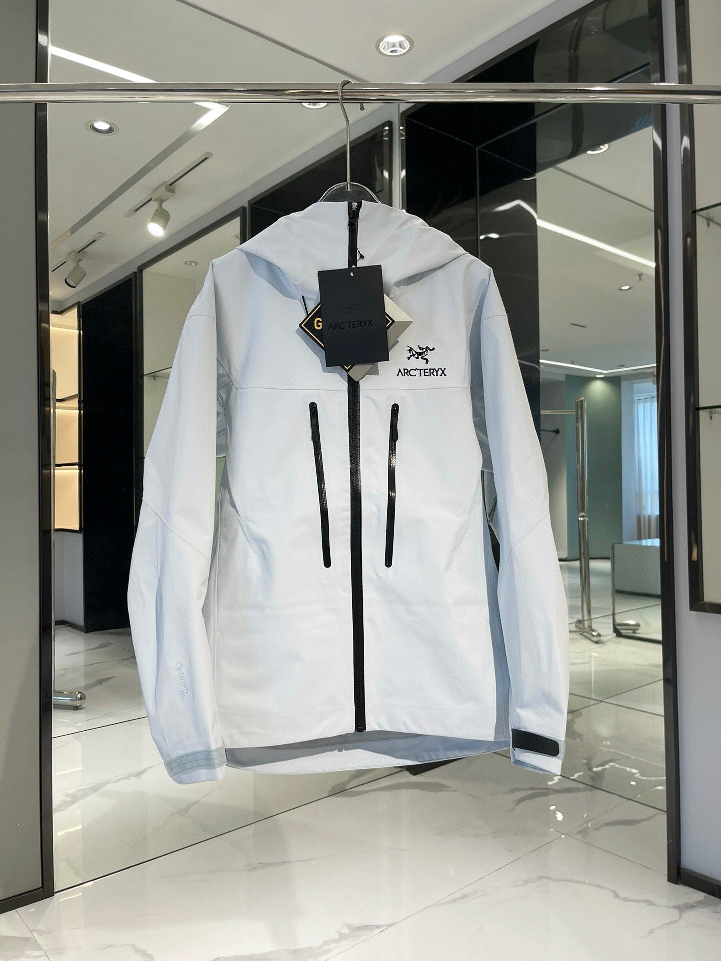 CLIMBERS WINDSHELL “Dawn”