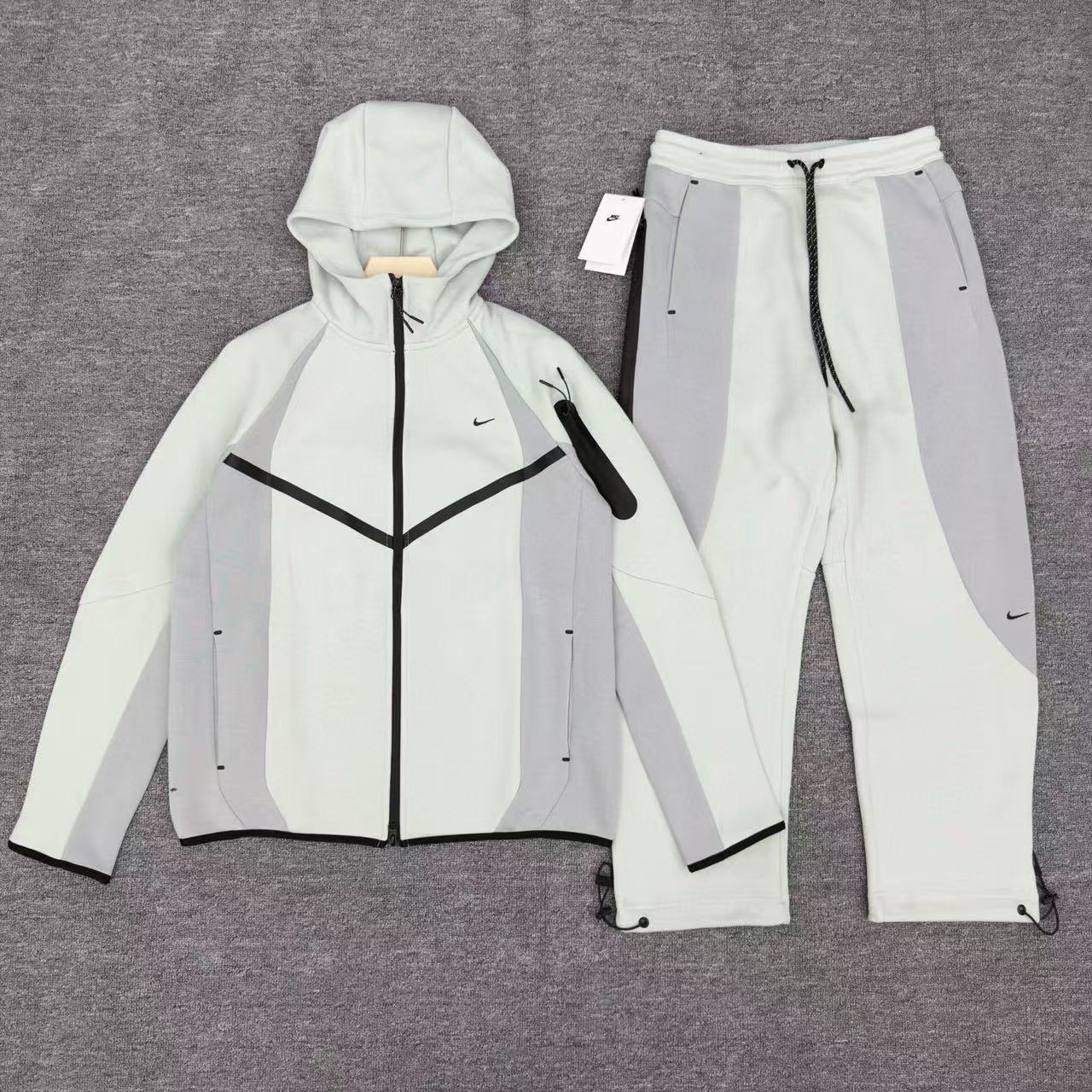 TECHNICAL JOGGER SET “White”