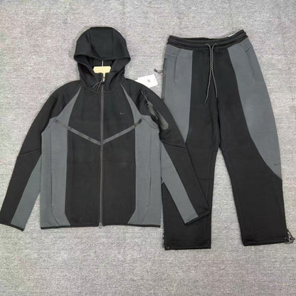 TECHNICAL JOGGER SET “Black”