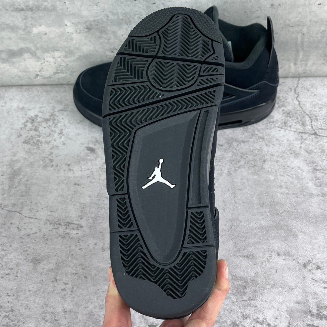 COURT LEGACY IV “Black Cat”