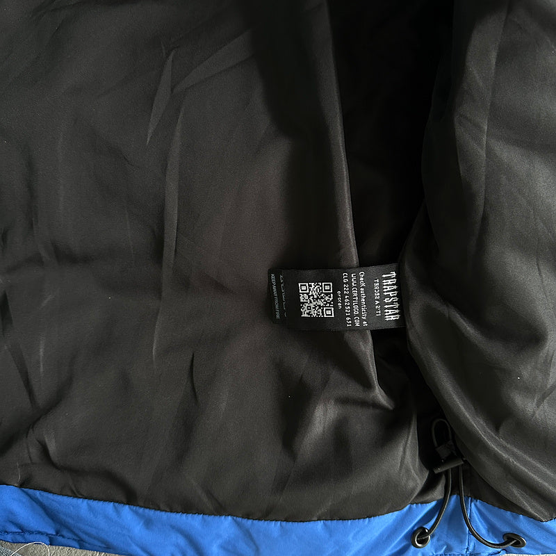 IRONGATE ARCH PUFFER “Irongate Arch Black/Blue”