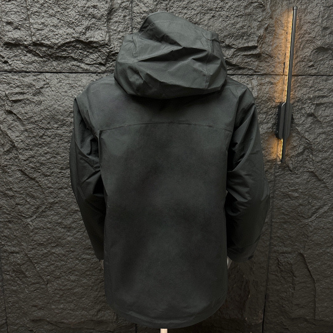 CLIMBERS WINDSHELL “Black”