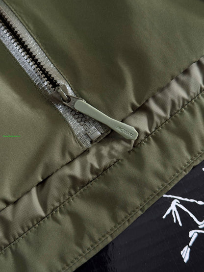 CLIMBERS WINDSHELL “Military Green”