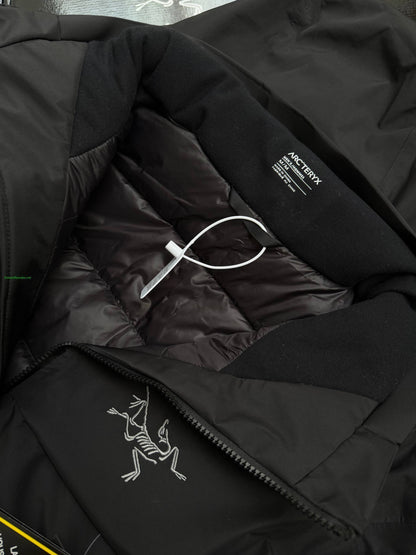 CLIMBERS WINDSHELL “Black”