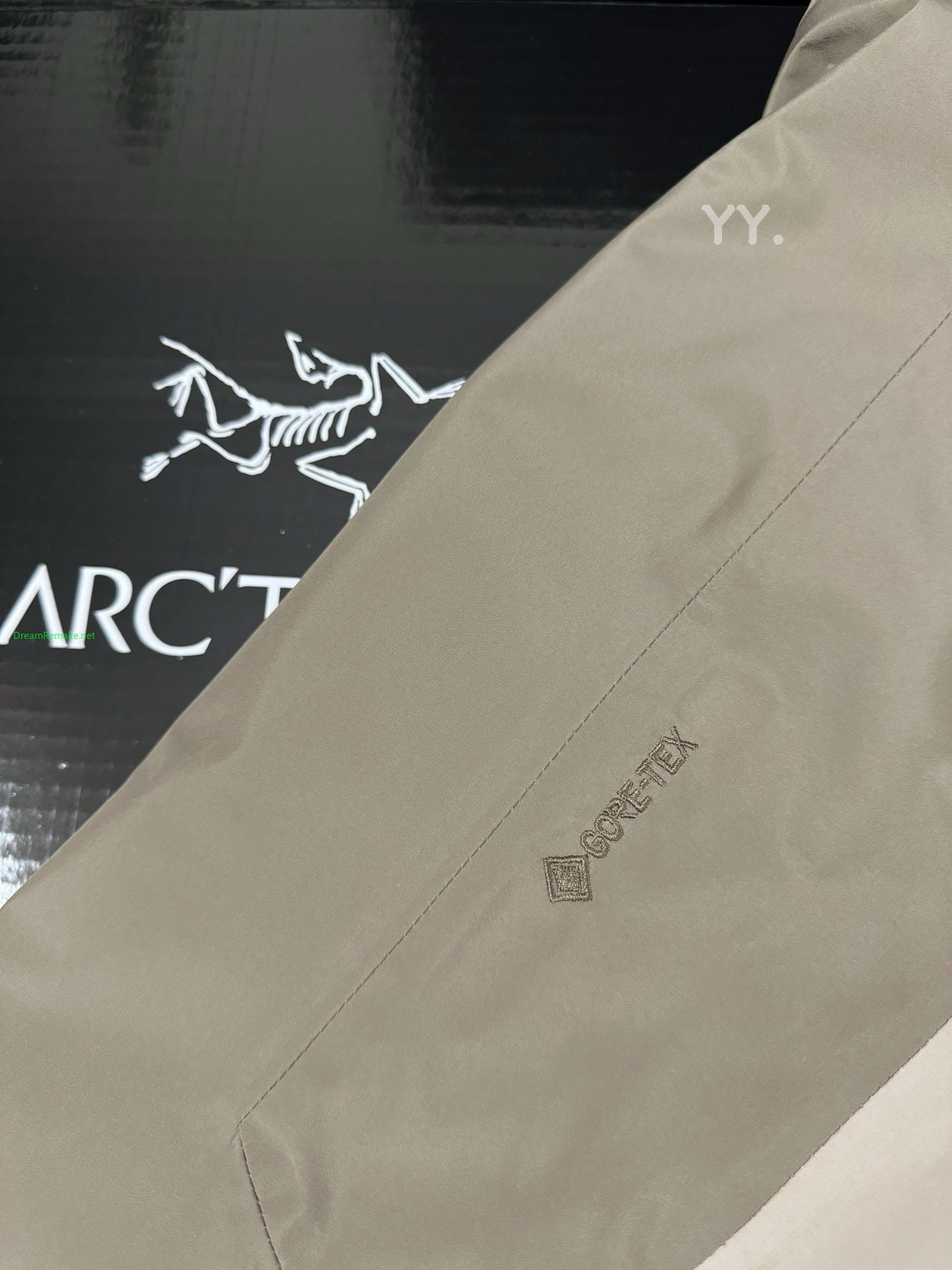 CLIMBERS WINDSHELL “Grey”