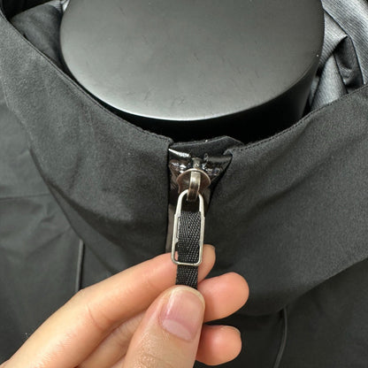 CLIMBERS WINDSHELL “Black”