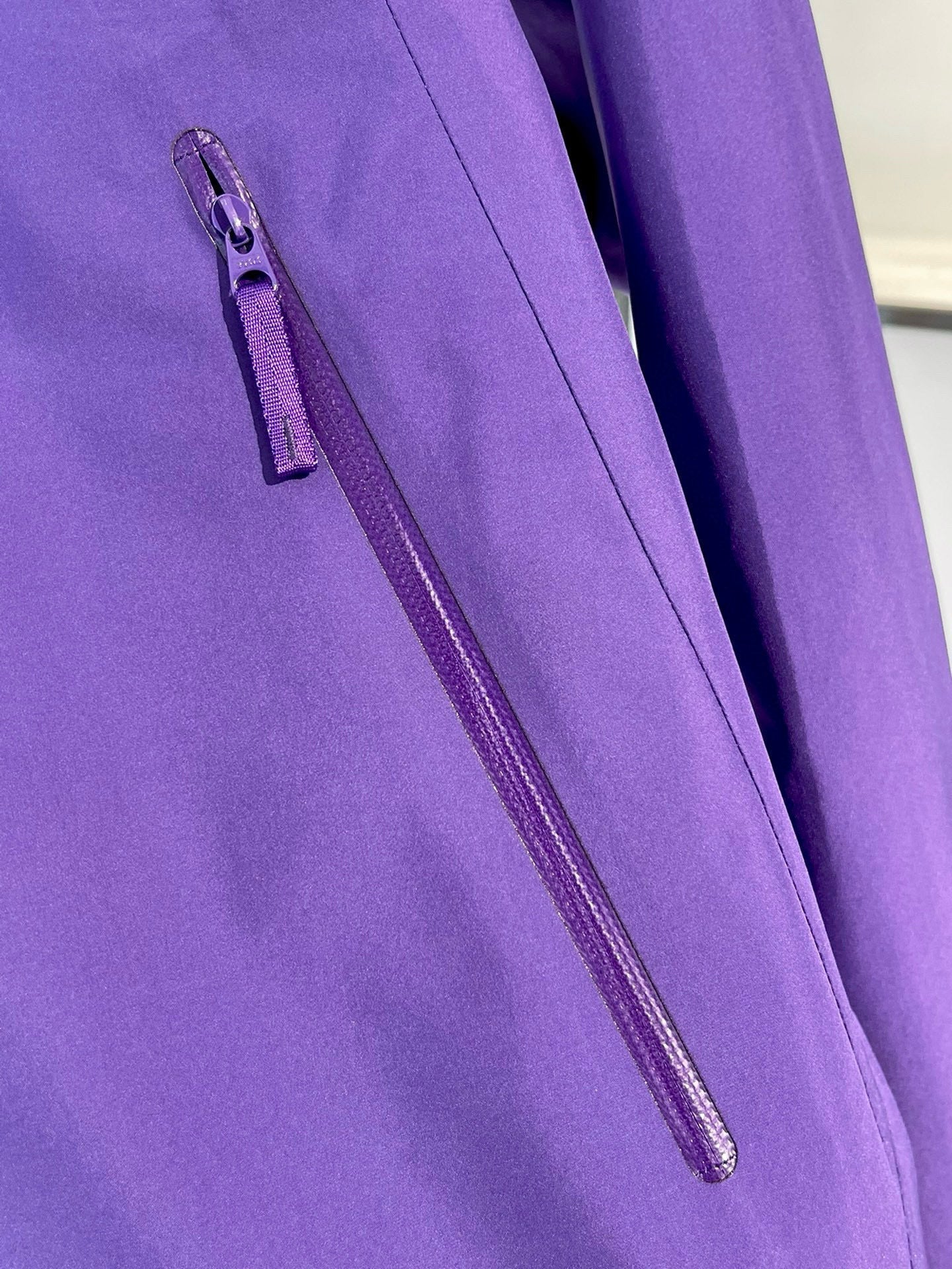 CLIMBERS WINDSHELL “Phantom Purple”