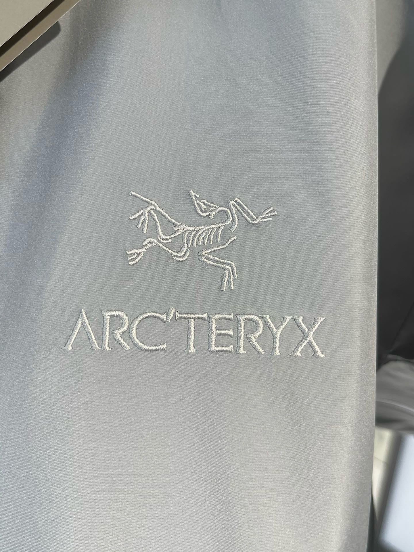 CLIMBERS WINDSHELL “Pixel Grey”